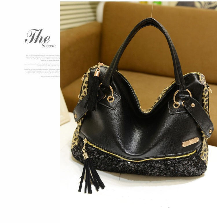 Elizabeth Messenger Bag