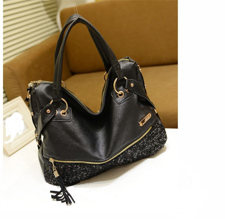 Elizabeth Messenger Bag
