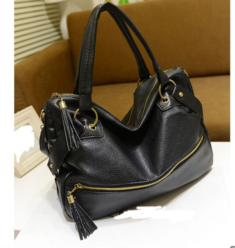 Elizabeth Messenger Bag