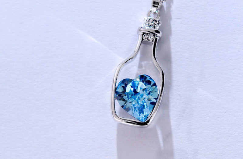 Creative Women Fashion Necklace Ladies Popular Style Love Drift Bottles Pendant Necklace Blue Heart Crystal Pendant Necklace