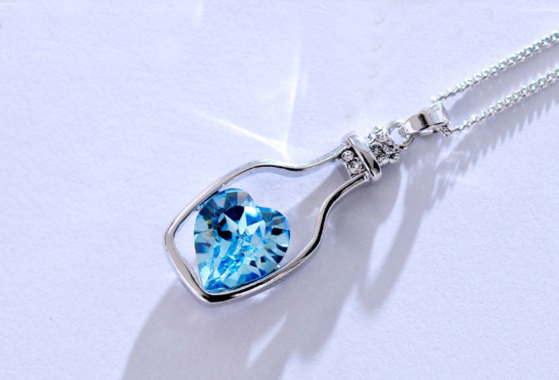 Creative Women Fashion Necklace Ladies Popular Style Love Drift Bottles Pendant Necklace Blue Heart Crystal Pendant Necklace